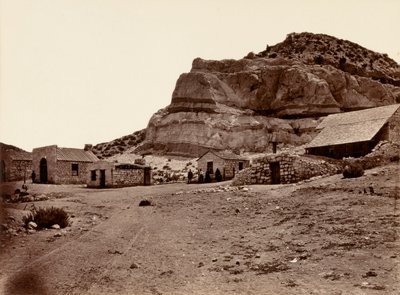 Vízriolitok Logan Springs közelében, Nevada (13. sz., Felfedezések Nevadában és Arizonában) alkotó: Timothy H. O