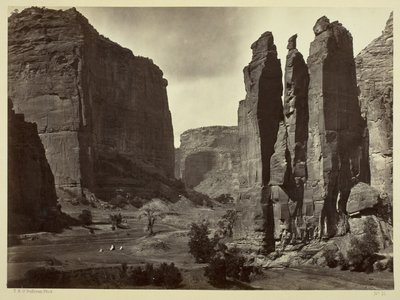 Cañon de Chelle, a Grand Cañon falai, körülbelül 1200 láb magas, 1873 alkotó: Timothy OSullivan