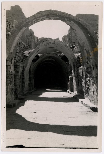 94-es galéria dél felé, Szent Simeon kolostor, Asszuán, Egyiptom, Ugo Monneret de Villard fotója. alkotó: Ugo Monneret de Villard