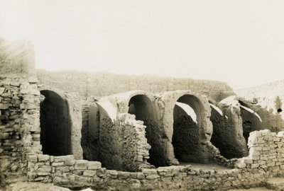 A Szent Simeon kolostor belseje, 311-36-os épületek, Asszuán, Egyiptom, Ugo Monneret de Villard fotója. alkotó: Ugo Monneret de Villard