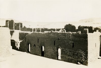 Szállás a Szent Simeon kolostor alsó teraszán, Asszuán, Egyiptom, fotó: Ugo Monneret de Villard alkotó: Ugo Monneret de Villard