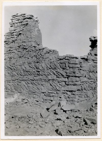A déli templom romjai, a téglafalazat részlete, Sabagura, Egyiptom, Ugo Monneret de Villard fotója. alkotó: Ugo Monneret de Villard