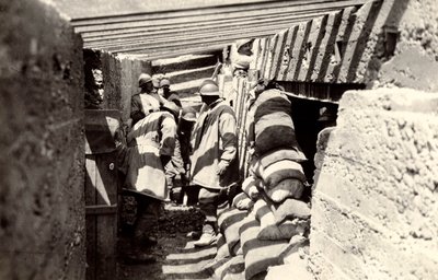 Új olasz lövészárkok, az osztrák területre való előrenyomulás után Selz külterületén, az I. világháború idején, 1916.07.04. (f/w fotó) alkotó: Ugo Ojetti