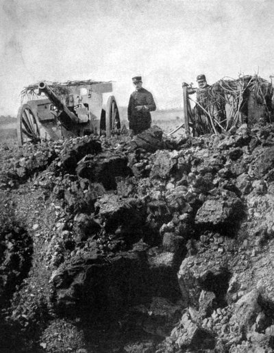 A 75-ös francia ütegnek szűk menekülése van, I. világháború, 1915 alkotó: Unbekannt