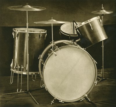 Csehszlovák gyártású ütős hangszerkészlet, dob és cintányér, 1948 alkotó: Unbekannt