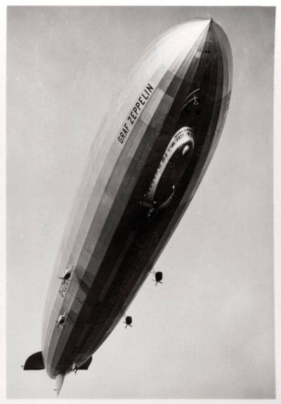 LZ127 Graf Zeppelin léghajó, alulról nézve, 1933 alkotó: Unbekannt