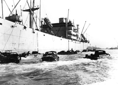 Amerikai kétéltű járművek, Le Havre, Franciaország, 1944 alkotó: Unbekannt