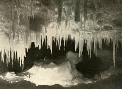 Jégbarlang télen, c1908, 1909. alkotó: Unbekannt
