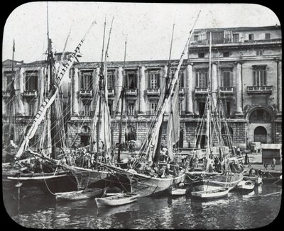 A rakparton, Messina kikötője, Szicília, Olaszország, 19. század vége vagy 20. század eleje alkotó: Unbekannt