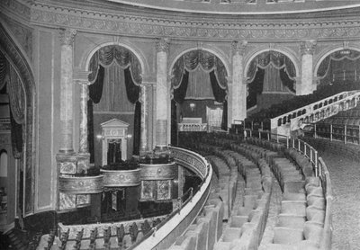 Előadóterem az erkélyről, Fox Theatre, Philadelphia, Pennsylvania, 1925 alkotó: Unbekannt