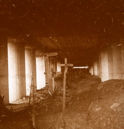 Bajonett-árok, Verdun, Észak-Franciaország, 1916-c1918. alkotó: Unbekannt
