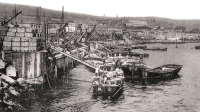 Hajók a Malecon folyón, Valparaiso, Chile, 1900-as évek alkotó: Unbekannt