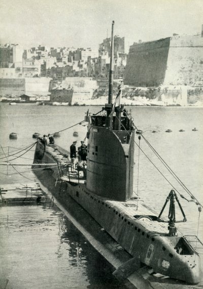 Brit tengeralattjáró Máltán, második világháború, 1945. alkotó: Unbekannt