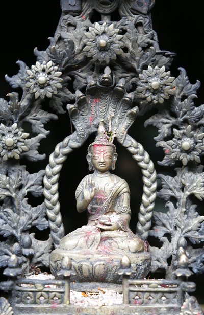 Buddha az Arany templomban, Patan, Nepál alkotó: Unbekannt