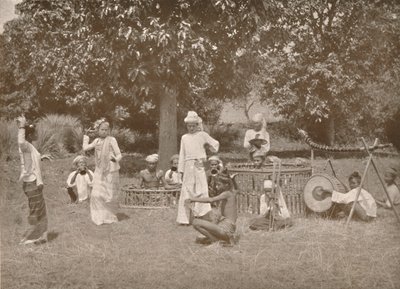 Burmai zenészek és pwe táncosok, 1900. alkotó: Unbekannt