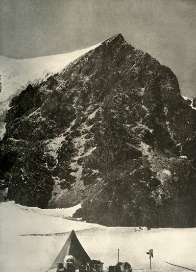Tábor december 17-én a Ferrar-gleccsernél a Sentinel Rock alatt, 1908, 1909 alkotó: Unbekannt
