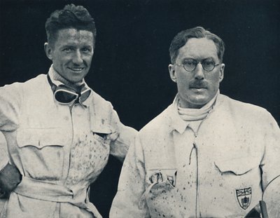 G. E. T. Eyston kapitány és asszisztense, 1937 alkotó: Unbekannt
