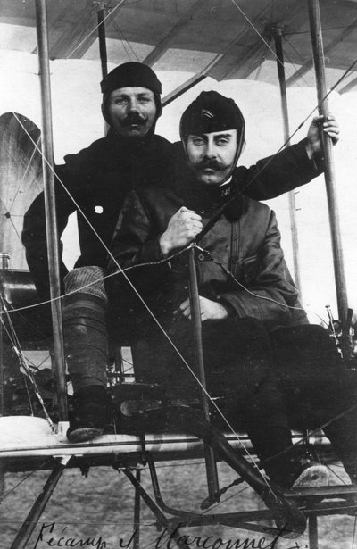 Marconnet kapitány és Fequant hadnagy, a francia hadsereg pilótái, 1910 alkotó: Unbekannt