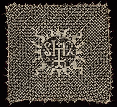 Kehelyfátyol Krisztus monogramjával, 1500-as évek. alkotó: Unbekannt