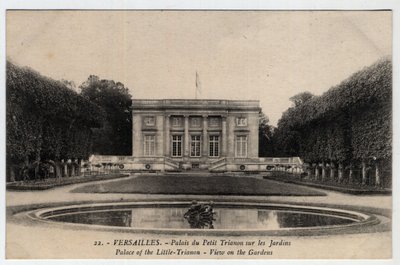Chateau de Versailles: külső nézet a Peer Trianon palotájáról a kertben - Képeslap 19. század vége-XX. század alkotó: Unbekannt