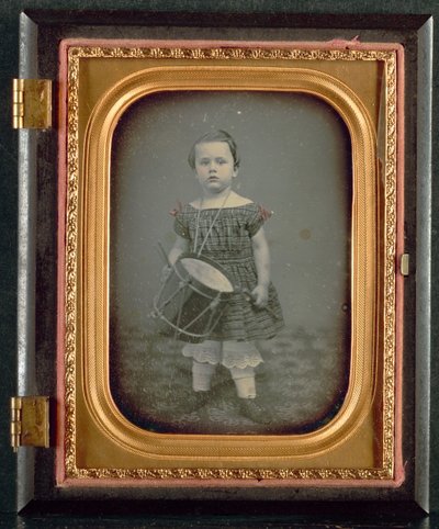 Gyermek dobbal, 1850-es évek. alkotó: Unbekannt