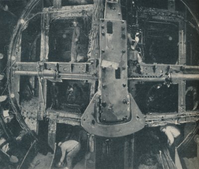 Összetett Greathead Shield, amely lerombol egy akadályt két ország között, 1935 alkotó: Unbekannt