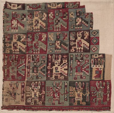 Saroktöredék, valószínűleg tunikából, i.sz. 700-1100. alkotó: Unbekannt