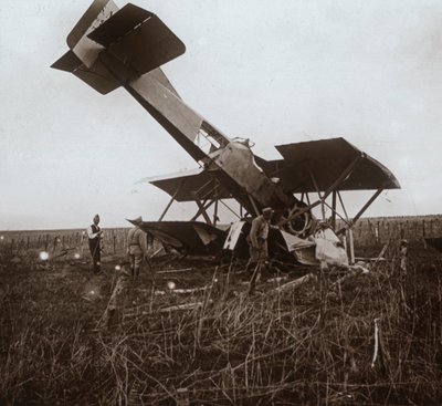 Lezuhant repülőgép, Tracy-le-Val, Észak-Franciaország, c1914-c1918 alkotó: Unbekannt