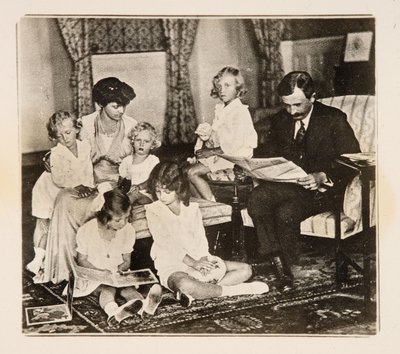 I. Károly császár és családja száműzetésben, 1920-as évek. alkotó: Unbekannt