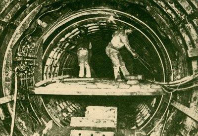Alagutak bővítése a városi és a dél-londoni vasúton, új és régi átmérők bemutatása, 1930. alkotó: Unbekannt