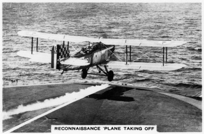 Fairey III F felderítőgép felszállása a HMS Courageous repülőgép-hordozóról, 1937 alkotó: Unbekannt