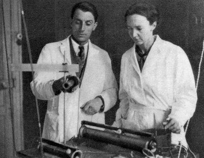 Frederic Joliot és Irene Joliot-Curie, francia tudósok, 1935 alkotó: Unbekannt