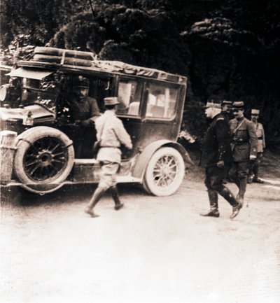Francia tisztek és jármű, c1914-c1918. alkotó: Unbekannt
