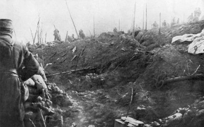 A francia csapatok német ellentámadásra készülnek az Eparges-hátságon, Verdun közelében, Franciaországban, 1915. augusztus alkotó: Unbekannt