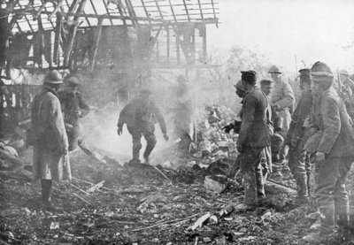 Francia csapatok lángszórókkal ürítik ki a németeket menedékhelyeikről, Cantigny, Franciaország, 1918 alkotó: Unbekannt