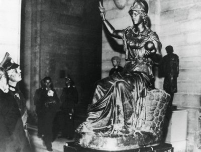 Von Rundstedt német tábornagy látogatása a Louvre-ban, megszállva Párizs, 1940. október alkotó: Unbekannt