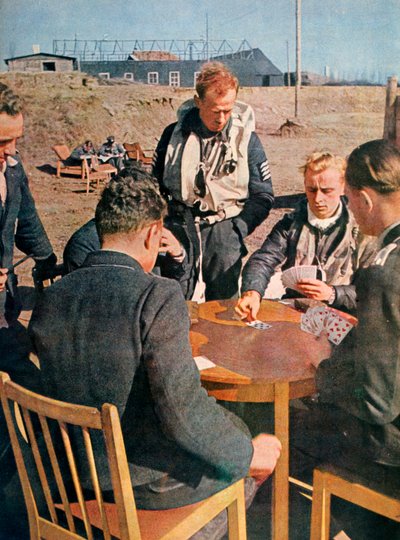 Szolgálaton kívüli német repülők, Franciaország, 1943 alkotó: Unbekannt