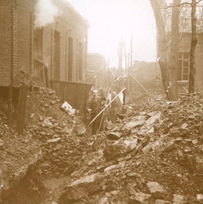 Német zászlók, Carency, Észak-Franciaország, c1914-c1918 alkotó: Unbekannt