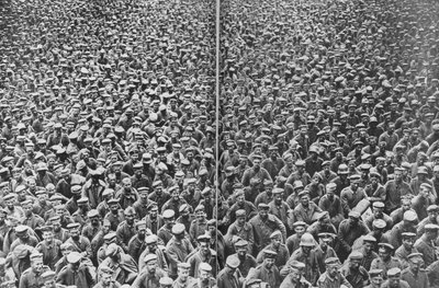 Német foglyok a 3. és 4. brit hadsereg által, Somme, Franciaország, 1918. augusztus 21-22. alkotó: Unbekannt