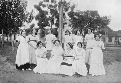Paraguayi nők csoportja, Carapegua, Paraguay, 1911 alkotó: Unbekannt
