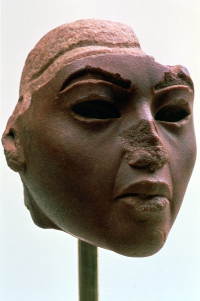 Tiye ókori egyiptomi királynő feje, ie 1388-1340 alkotó: Unbekannt