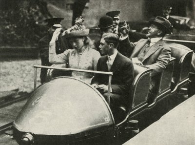Őfelsége és Mária hercegnő az alpesi vasúton, Earls Court kiállítása, 1913, 1937. alkotó: Unbekannt