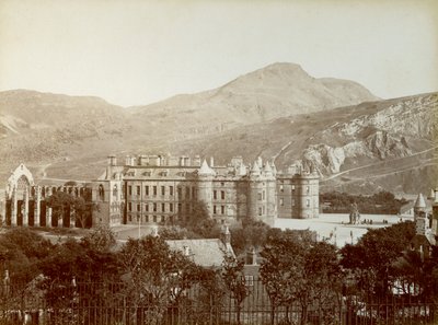 Holyrood-palota, Edinburgh, Skócia, 1887 alkotó: Unbekannt