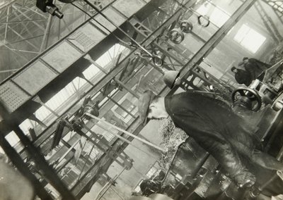 Egy gépipari gyárban, Szovjetunió, 1930-as évek alkotó: Unbekannt