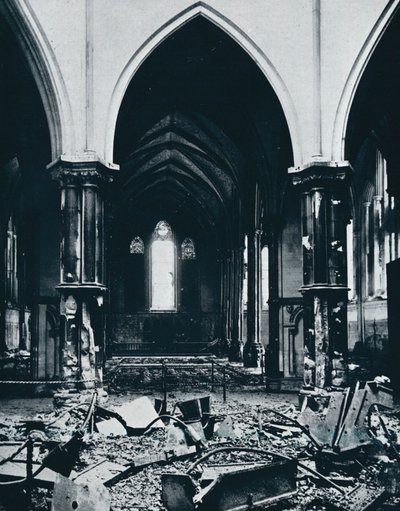 A Templomtemplom belseje a tűzvész után, 1941 alkotó: Unbekannt