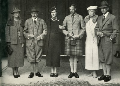 V. György király, Mária királynő, György herceg, Marina hercegnő... Balmoralban 1934-ben, 1951-ben. alkotó: Unbekannt