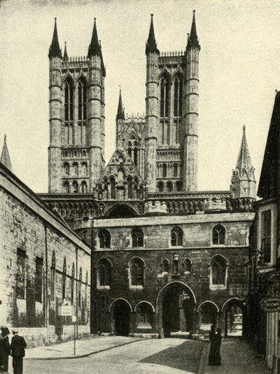 Lincoln katedrális és a Pénzügyminisztérium kapuja, 1948. alkotó: Unbekannt