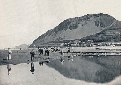 Llanfairechan – A falu és a Penmaenmawr-hegy, 1895 alkotó: Unbekannt