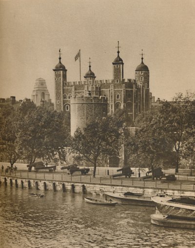 London legrégebbi és legújabb középületei a Tower Bridge-ről, 1935. alkotó: Unbekannt