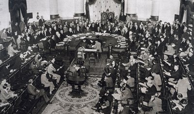 Az SDN vagy a Népszövetség találkozója 1929. 10. 06. a madridi szenátus palotájában, Spanyolországban alkotó: Unbekannt